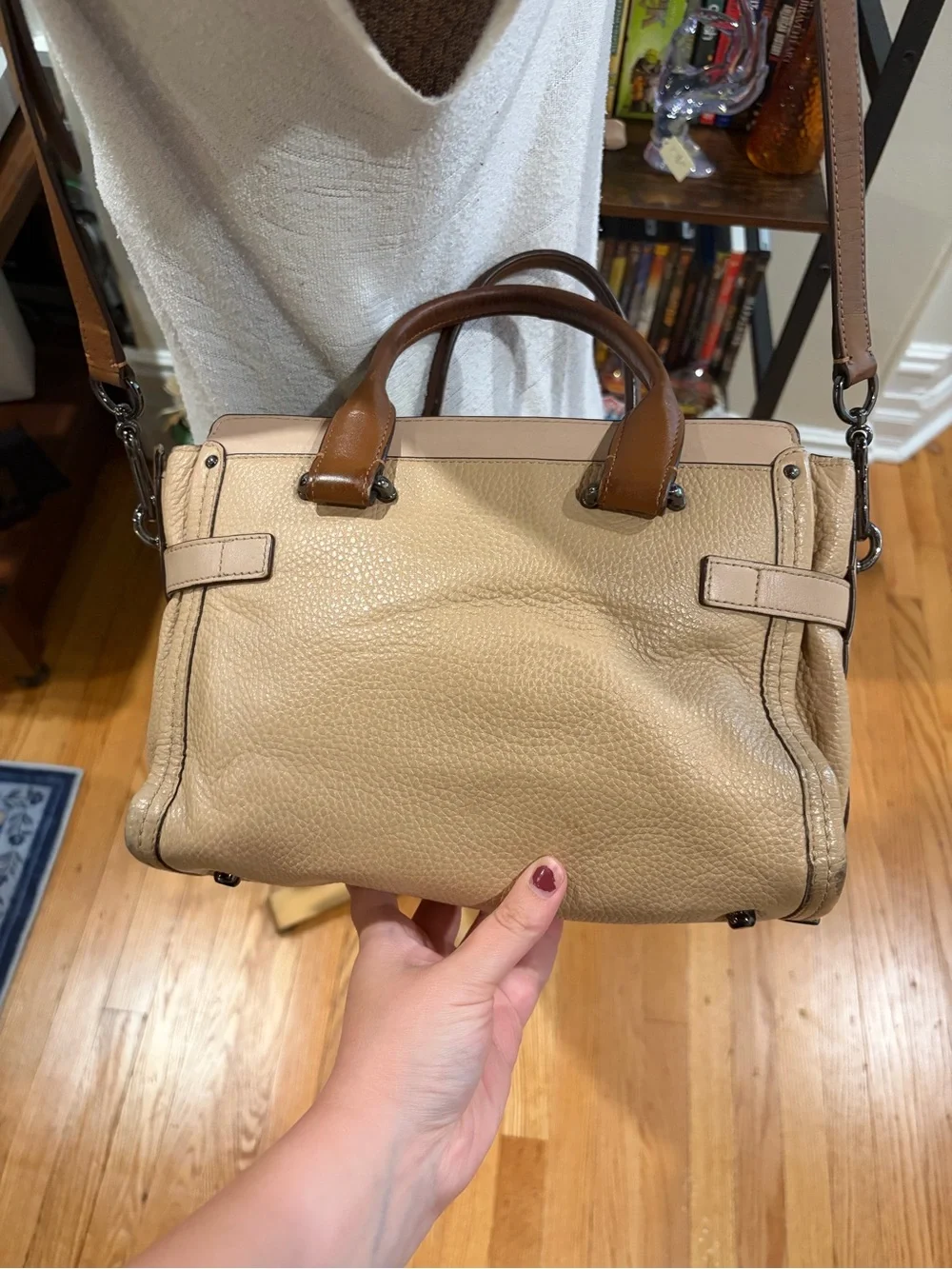 Tan Coach Swagger 27 - 34417